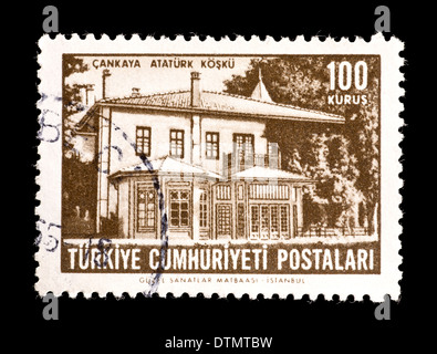 Briefmarke aus der Türkei Atatürks Haus in Cankaya darstellt. Stockfoto