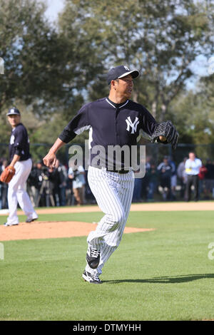 Tampa, Florida, USA. 15. Februar 2014. Hiroki Kuroda (Yankees) MLB: Hiroki Kuroda der New York Yankees Praktiken während den ersten Tag der New York Yankees Frühling Baseball Trainingslager in George M. Steinbrenner Field in Tampa, Florida, Vereinigte Staaten von Amerika. Bildnachweis: Thomas Anderson/AFLO/Alamy Live-Nachrichten Stockfoto