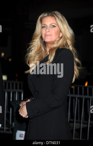 Modell Rachel Hunter besucht Sports Illustrated Swimsuit 50th Anniversary Party im Badeanzug Beach House am 18. Februar 2014 in New York City. Stockfoto