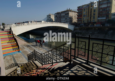 Brücke den Fluss Orontes oder Al Asi in Antakya Stockfoto