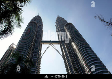 Petronas Twin Towers in Kuala Lumpur Malaysia sind die höchsten Zwillingstürme der Welt Stockfoto