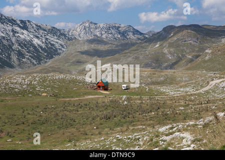 Durmitor Park, auf der Straße Zabljak-Pluzine. Montenegro Stockfoto