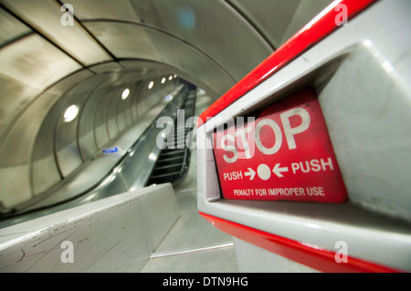 Not-Aus-Taste auf die U-Bahn in London, England UK Stockfoto