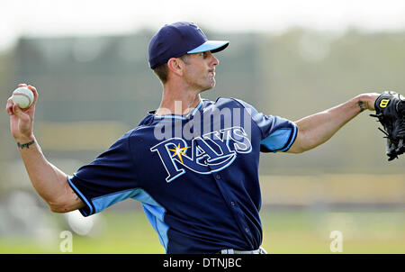 Port Charlotte, Florida, USA. 21. Februar 2014. DANIEL WALLACE | Times.during am zweiten Tag des voll-Kader-Training für die Tampa Bay Rays spring Training bei Charlotte Sportpark in Port Charlotte auf Freitag, 21. Februar 2014. © Daniel Wallace/Tampa Bucht Times/ZUMAPRESS.com/Alamy Live-Nachrichten Stockfoto