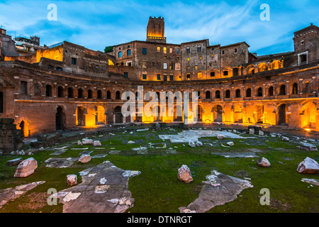 Einen Panoramablick auf Trajan Markt, ein Teil der Kaiserforen von Rom, Italien Stockfoto