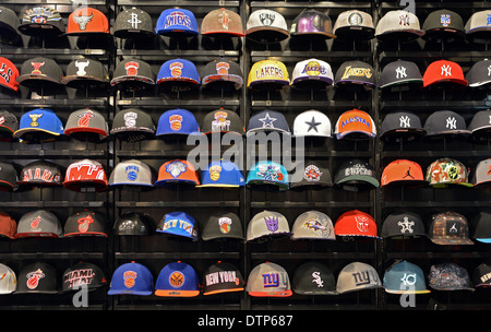 Baseball Kappen Anzeigen Im Shop Stockfoto Bild 62095448 Alamy