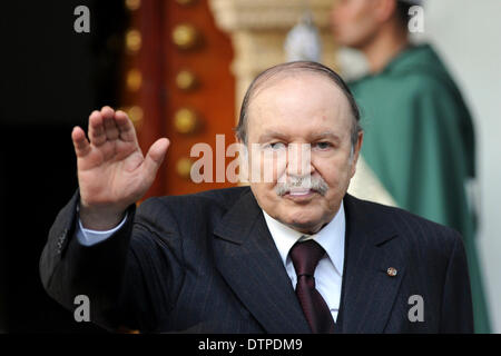 (140222)--Algier, 22. Februar 2014 (Xinhua)--undatierte Foto zeigt algerischen Präsidenten Abdelaziz Bouteflika. Algerische Premierminister Abdelmalek Sellal am Samstag offiziell angekündigt, dass Präsident Abdelaziz Bouteflika Präsident für eine vierte Amtszeit bei den 17 April Präsidentschaftswahlen ausgeführt werden soll. (Xinhua/Mohamed Kadri) (Zw) Stockfoto
