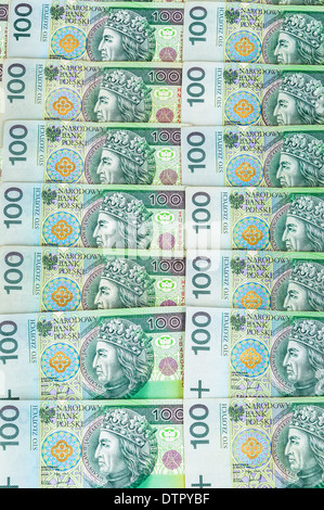 Hintergrund von 100 PLN (polnische Zloty) Banknoten Verlegung in eine Zeile Stockfoto