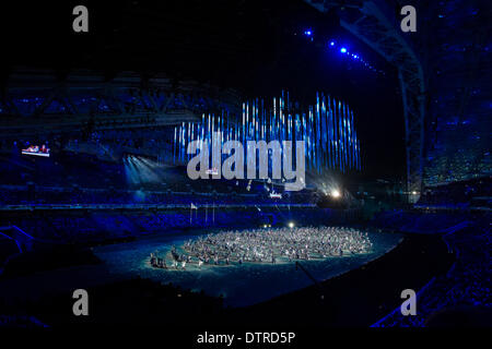 Sotschi, Krasnodar Krai, Rußland. 23. Februar 2014. Szenen aus der Abschlussfeier am Fisht Olympiastadion, Coastal Cluster - XXII Olympischen Winter Spiele Credit: Action Plus Sport/Alamy Live News Stockfoto