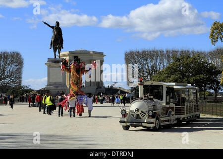 Montpellier, Frankreich, 22. Februar 2014. Occitan Karneval von Schulen Calandretas Montpellier organisiert. Durch die Straßen und das Urteil des Herrn Carnival vorgeführt. Bildnachweis: Digitalman/Alamy Live-Nachrichten Stockfoto