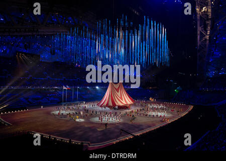 Sotschi, Krasnodar Krai, Rußland. 23. Februar 2014. Szenen aus der Abschlussfeier am Fisht Olympiastadion, Coastal Cluster - XXII Olympischen Winter Spiele Credit: Action Plus Sport/Alamy Live News Stockfoto