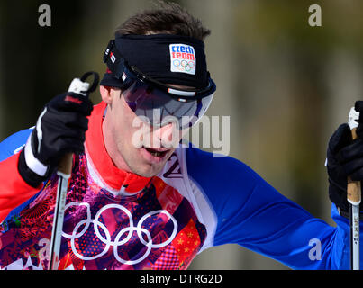 Sotschi, Russland. 23. Februar 2014. Martin Jaks (CZE) konkurriert, während die Männer 50 KM Langlauf bei den Winterspielen 2014, Sonntag, 23. Februar 2014, in Krasnaja Poljana, Russland. Bildnachweis: Roman Vondrous/CTK Foto/Alamy Live-Nachrichten Stockfoto