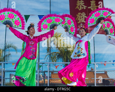 Koreanische Volkstänzer Höchstleistungen des chinesischen Neujahrsfestes in Las Vegas statt Stockfoto