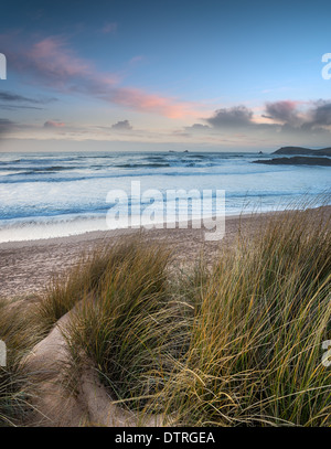 Konstantin Bay in der Nähe von Padstow an der atlantischen Küste von Cornwall Stockfoto