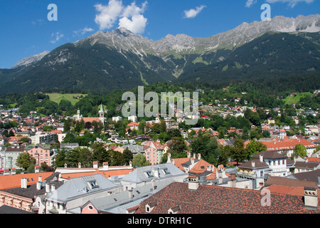 Kulturlandschaft von Innsbruck-Nordkette/Karwendel. Stockfoto