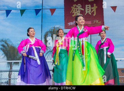 Koreanische Volkstänzer Höchstleistungen des chinesischen Neujahrsfestes in Las Vegas statt Stockfoto