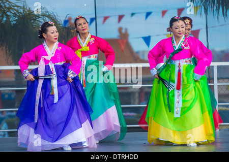 Koreanische Volkstänzer Höchstleistungen des chinesischen Neujahrsfestes in Las Vegas statt Stockfoto