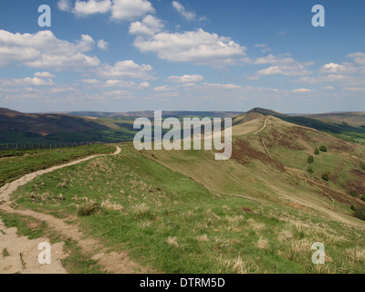 Hollins Kreuz auf dem großen Grat von Mam Tor Stockfoto