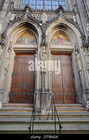 Portal der St. Lamberti Kirche, Münster, Münsterland, Nordrhein-Westfalen, Deutschland Stockfoto