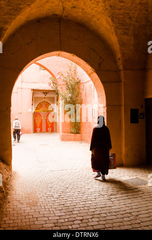 Innerhalb der Medina von Marrakesch, Marokko. Stockfoto