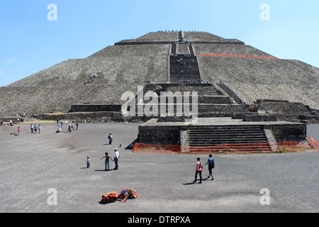 Die Schritte der Sonne-Pyramide, Pyramiden von Teotihuacan, Mexiko - alten aztekischen Website nachschlagen Stockfoto