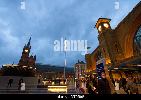 London Kings Cross Bahnhof am Abend Stockfoto