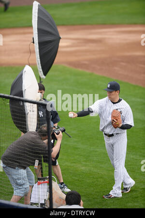 Tampa. 22. Februar 2014. Masahiro Tanaka (Yankees), 22. Februar 2014 - MLB: Masahiro Tanaka von der New York Yankees während TheYankees Foto Tag Sitzung vor dem Team Frühling Baseball Trainingscamp in Tampa. Florida. USA. © AFLO/Alamy Live-Nachrichten Stockfoto