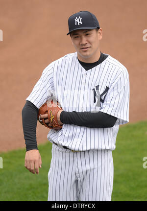 Tampa. 22. Februar 2014. Masahiro Tanaka (Yankees), 22. Februar 2014 - MLB: Masahiro Tanaka von der New York Yankees während TheYankees Foto Tag Sitzung vor dem Team Frühling Baseball Trainingscamp in Tampa. Florida. USA. © AFLO/Alamy Live-Nachrichten Stockfoto