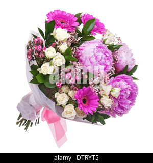 Strauß aus Peon und Gerbera Blumen und Rosen isoliert auf weißem Hintergrund. Closeup. Stockfoto