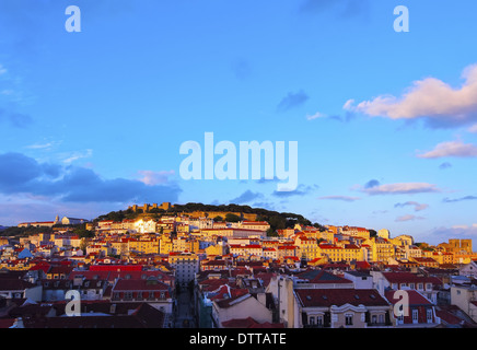 Stadtbild von Lissabon - Aussicht vom Gipfel des Santa Justa Aufzug. Stockfoto