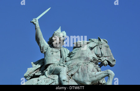 Reiterstatue von Vercingetorix Jaude square Clermont-Ferrand Puy de Dome Auvergne Zentralmassiv Frankreich Stockfoto