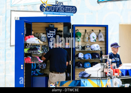 Tampa Bay Rays Souvenir Ware Verkäufer bei Spring Training Stockfoto