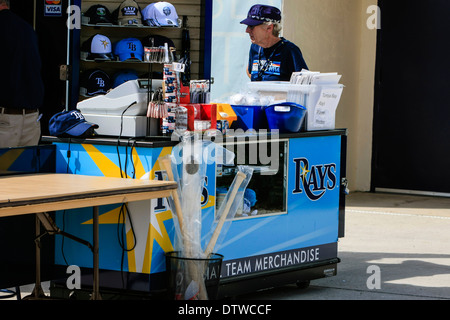 Tampa Bay Rays Souvenir Ware Verkäufer bei Spring Training Stockfoto