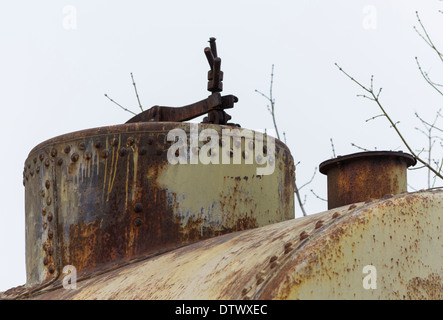 Rostige Zylinder tank Stockfoto