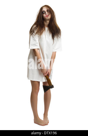 Zombie-Mädchen mit Axt isoliert Stockfoto
