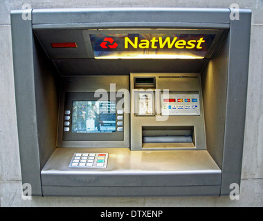 NatWest Cashpoint in der City of London, London, England, Vereinigtes Königreich Stockfoto