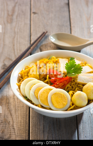 Instant Curry Laksa Nudel, Singapur Stil Stockfoto