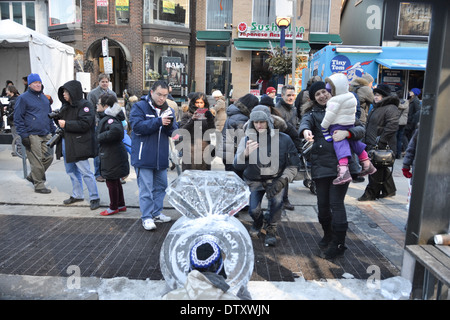 Jährlichen Bloor-Yorkville IceFest Ende mit "Heat Wave" IceFest 2014 Stockfoto