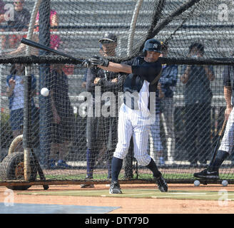 Tampa, Florida, USA. 23. Februar 2014. Ichiro Suzuki (Yankees) MLB: New York Yankees Frühling Baseball Trainingslager in George M. Steinbrenner Field in Tampa, Florida, Vereinigte Staaten von Amerika. © AFLO/Alamy Live-Nachrichten Stockfoto