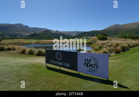 Arrowtown, Neuseeland. 25. Februar 2014. Gesamtansicht des 10. vor dem Start der New Zealand Golf Open in The Hills, Arrowtown, Neuseeland. Bildnachweis: Action Plus Sport Bilder/Alamy Live News Stockfoto