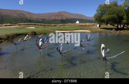 Arrowtown, Neuseeland. 25. Februar 2014. Gesamtansicht des 6. vor dem Start der New Zealand Golf Open in The Hills, Arrowtown, Neuseeland. Bildnachweis: Action Plus Sport Bilder/Alamy Live News Stockfoto