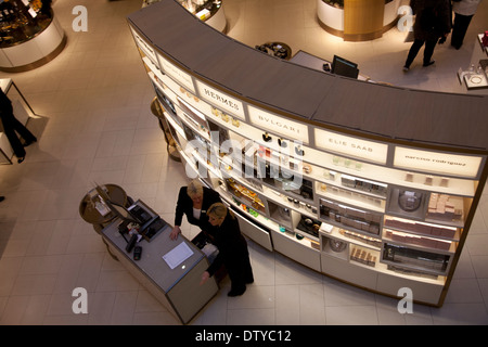 John Lewis Parfümerie am Oxford Circus - London-UK Stockfoto