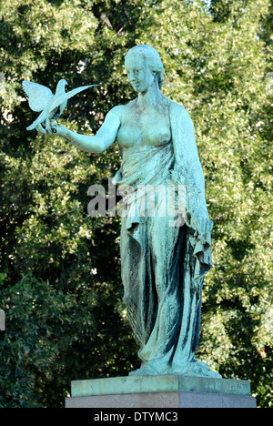 Brüssel, Belgien. Statue der Soldat Taube / au Pigeon Soldat im Quadrat des Blindees Stockfoto