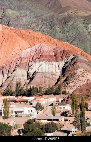 Cerro de Los Siete Colores, Purmamarca, Jujuy, Argentinien Stockfoto