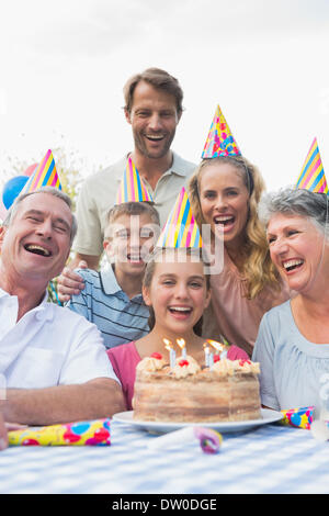 Glückliche Familie feiern Geburtstag Stockfoto