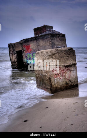 Reste der Bunker an der Ostsee Stockfoto
