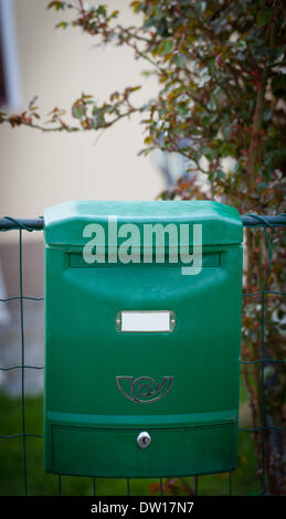Cloes bis eines Postfachs auf der Straße Stockfoto