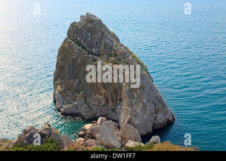 Felsen am Meer Hintergrund (Krim, Ukraine) Stockfoto