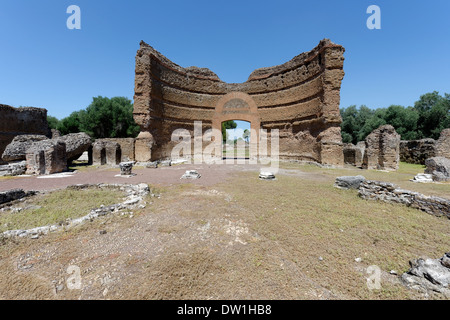 Die Exedra Imperial Palace Nymphäum Villa Adriana Tivoli Italien Hadrians Villa private kaiserliche Sommerfrische ist Stockfoto