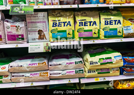 Purina Beta Haustier Hund Essen mahlen Ernährung Pflege Display stehen bei Haustieren zu Hause Shop Shop Stockfoto